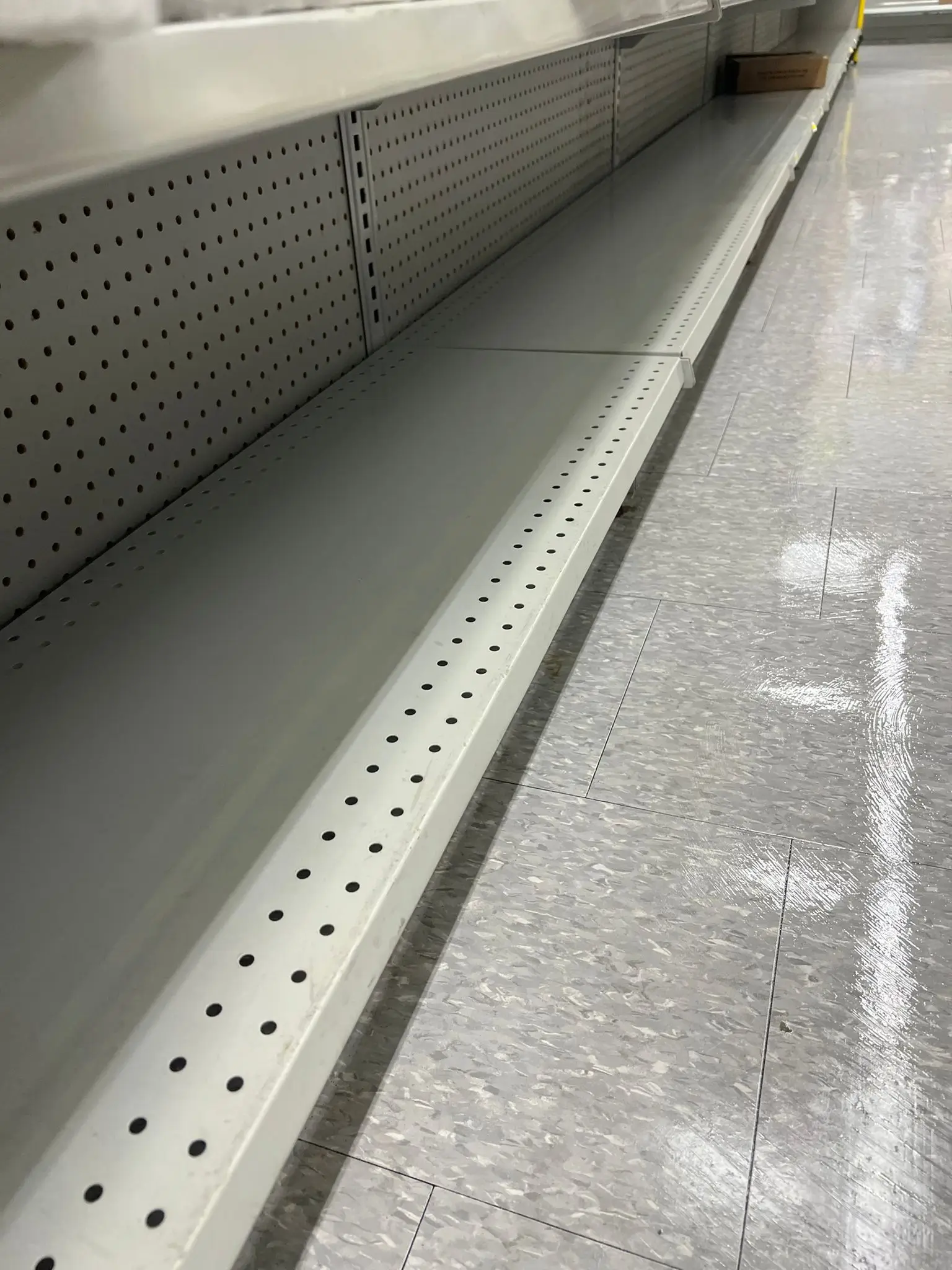 Retail Cleaning Services in Miami